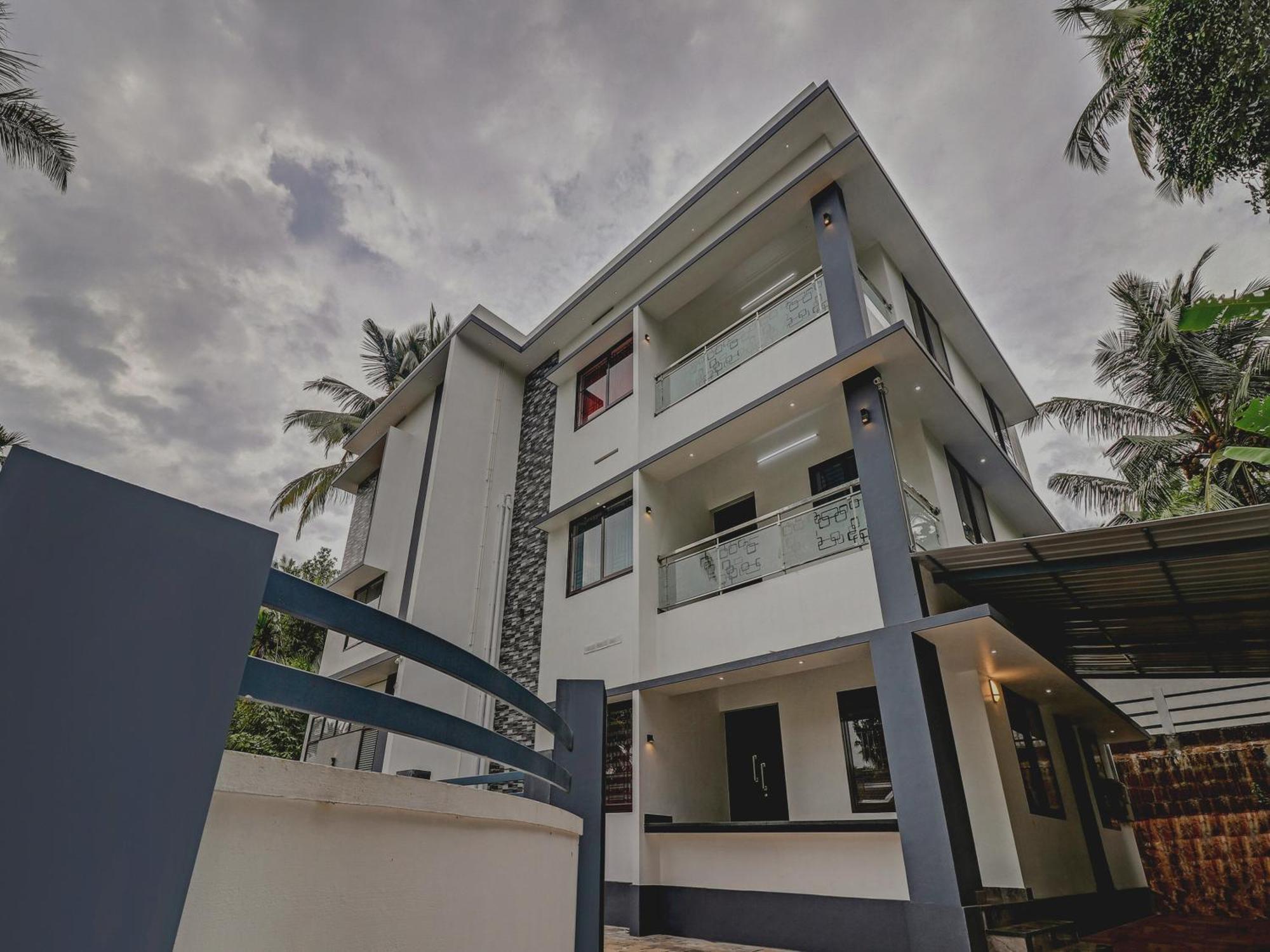 Hotel O Home Royal Salem Kakkayam Bagian luar foto